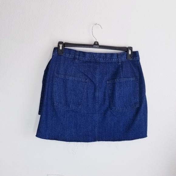 Madewell | Denim Raw Hem‎ Mini Wrap Skirt 8 - Picture 7 of 11